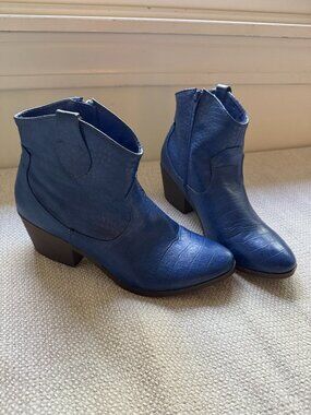 Royal Blue Ankle Western Style Boot, Women's Size 9/10